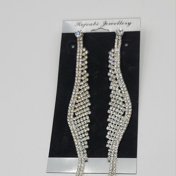 FASHION Rhinestone statement drop earrings - Picture 3 of 6